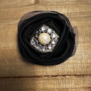 Elegant Black Fabric Brooch with Pearl and Rhinestones